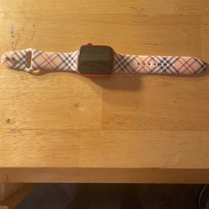 I’m selling a Apple Watch